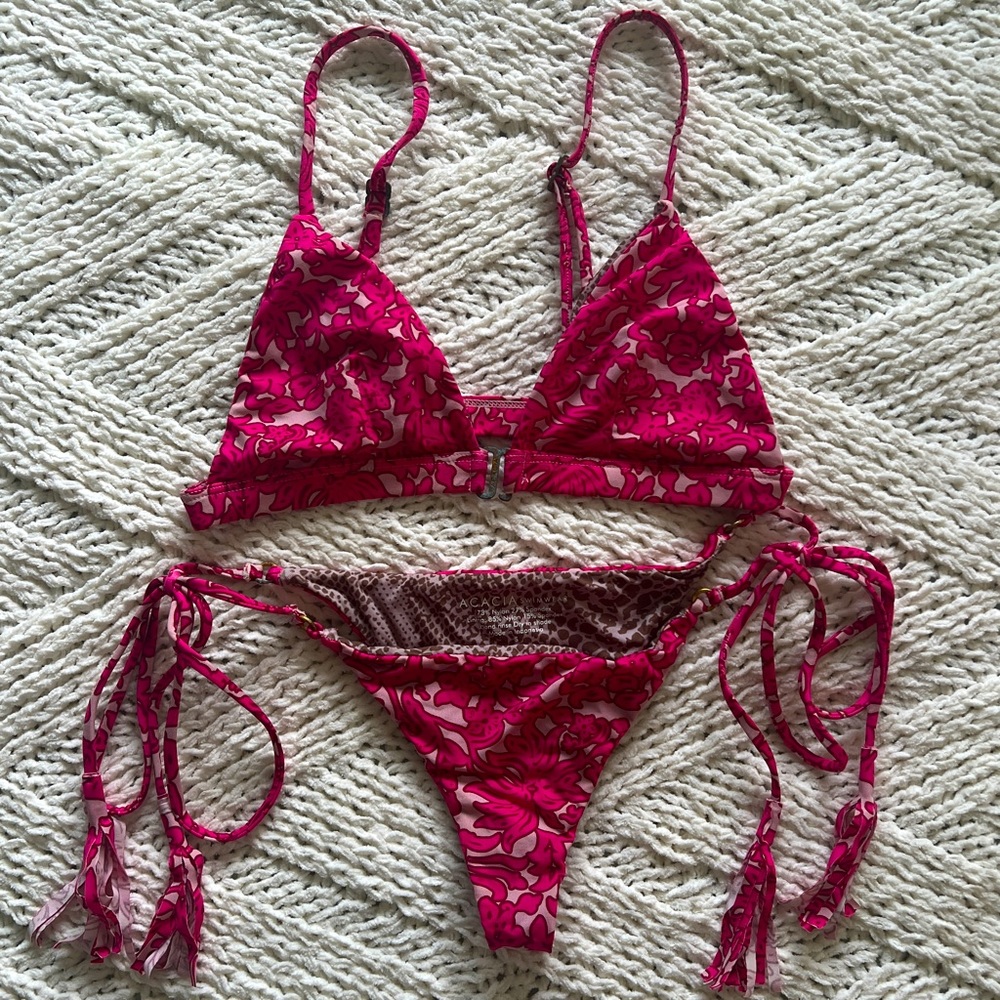 Acacia Set